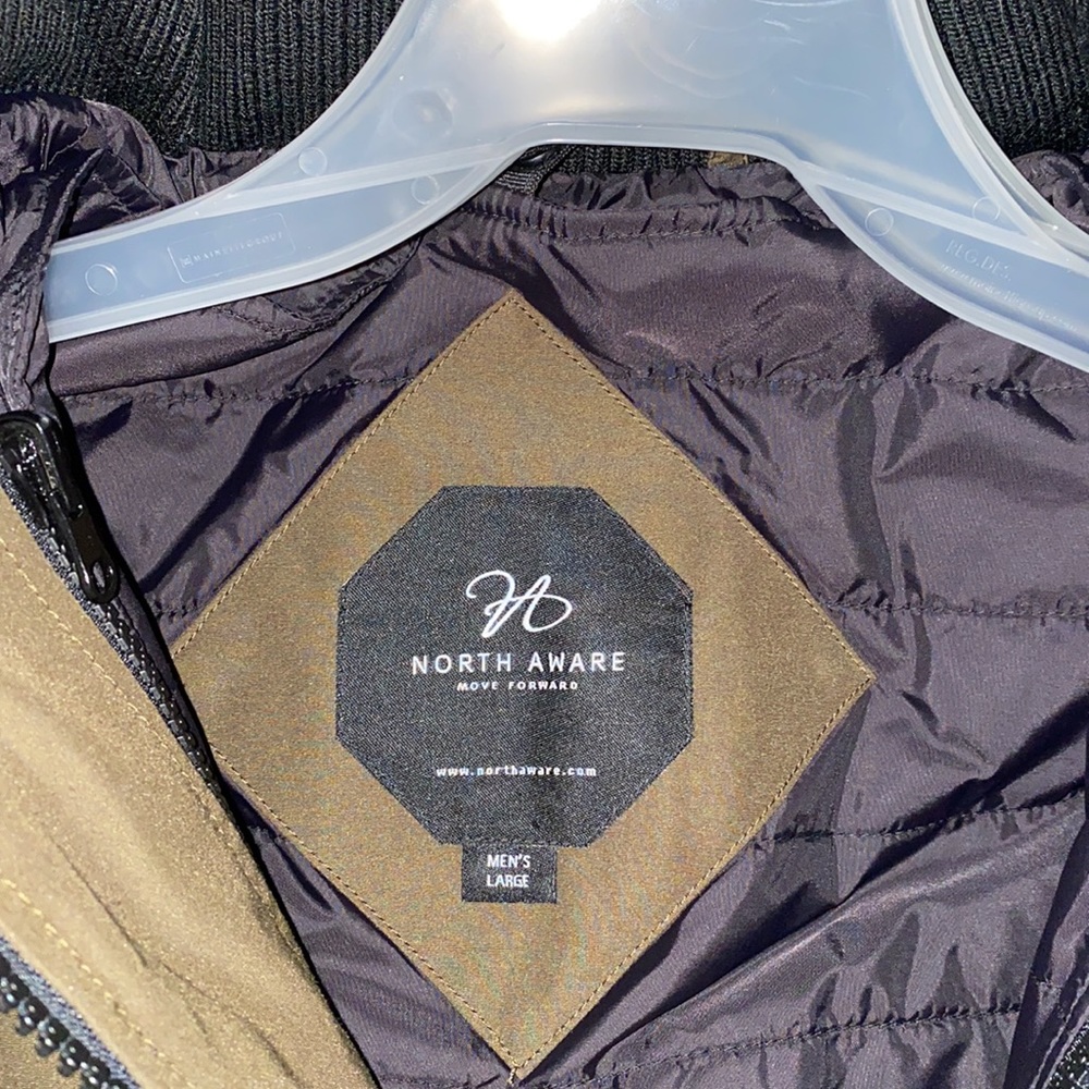 Authentic NORTH AWARE BOMBER COAT. (SOLD OUT on website‼️) (To Big for me)